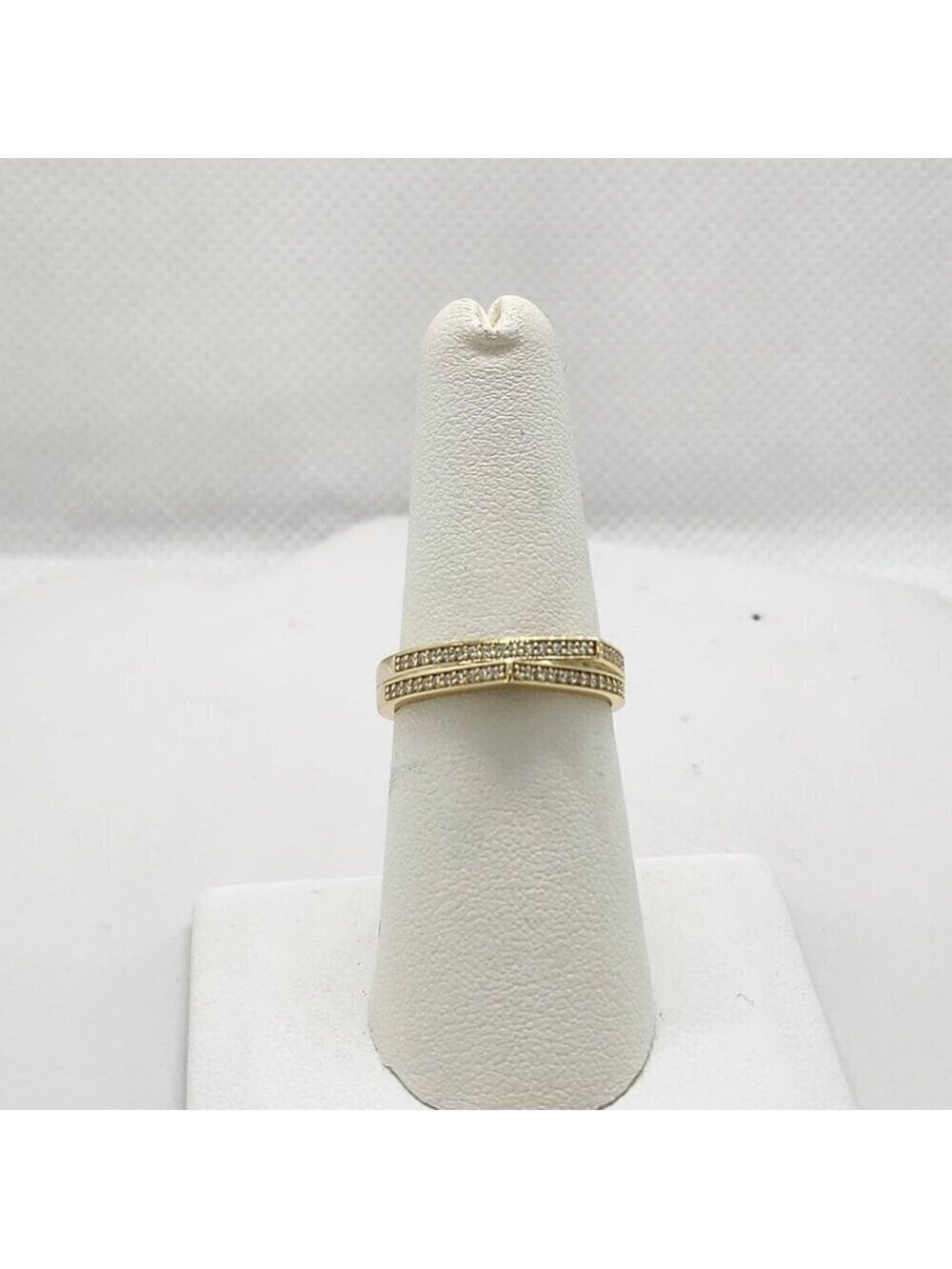 Brand New Sterling Silver 925 unique Design Cz Ring